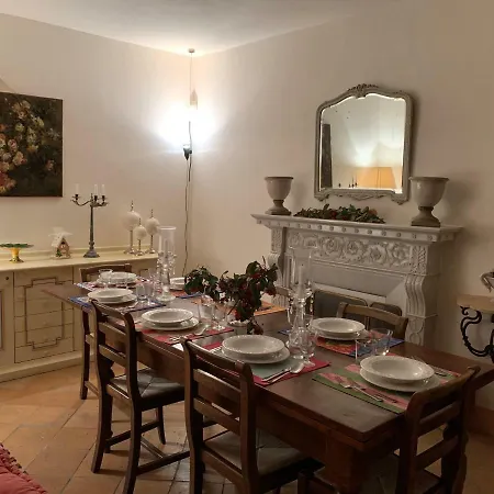 Magnolia House